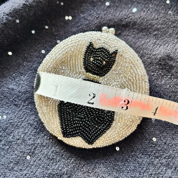 VINTAGE teeny BEADED BLACK CAT kisslock coin purse jewelry box BLACK & WHITE - Picture 5 of 5